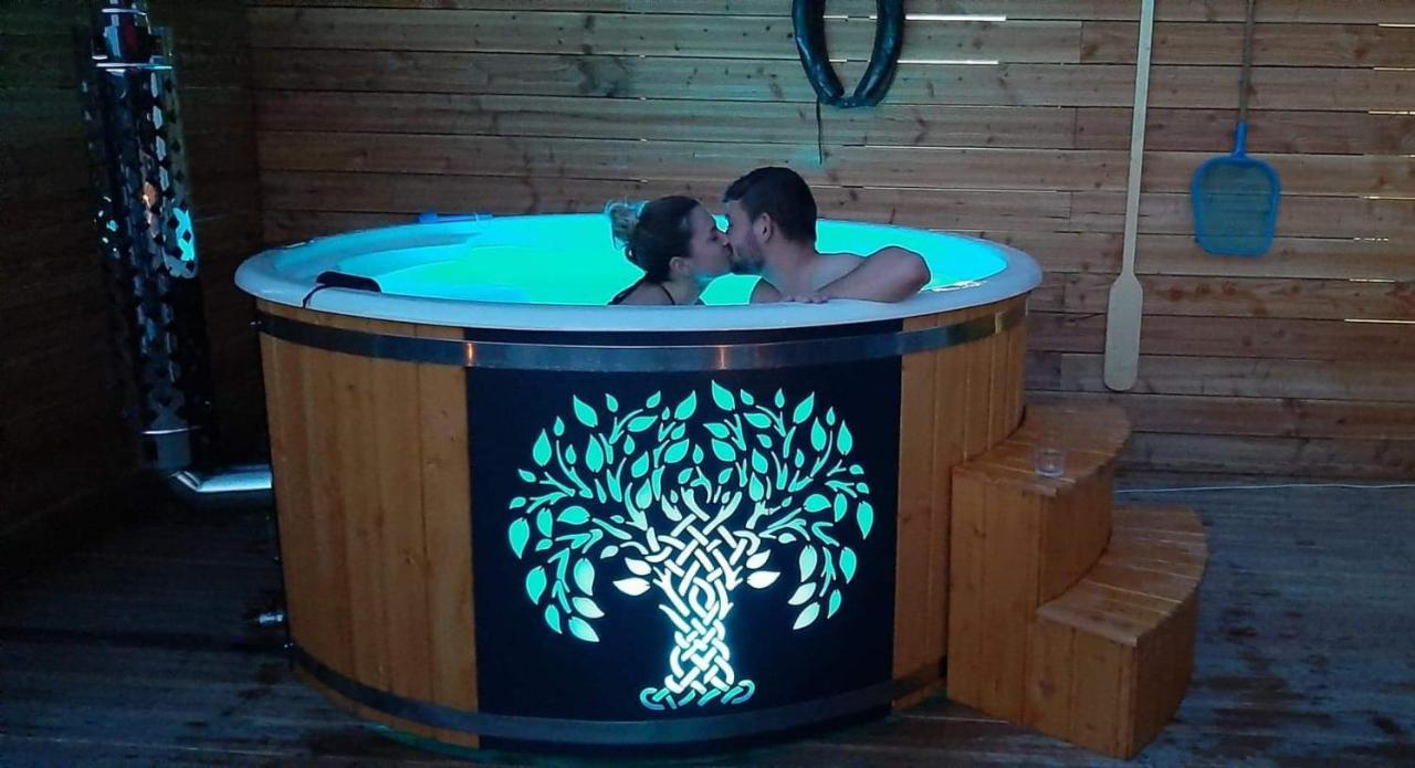 Au Chalet Bain Nordique Neuf Independant Calme Assure Haselbourg エクステリア 写真